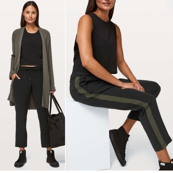 Lululemon On The Fly Pant Woven
*Track Stripe
Black / Dark Olive  Size 4 - Picture 1 of 13